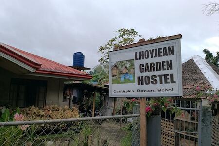 LHOYJEAN Garden Hostel