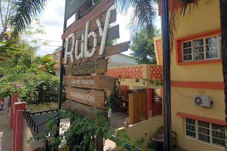 Ruby - Casa de Hospedes "Ruby Backpackers"
