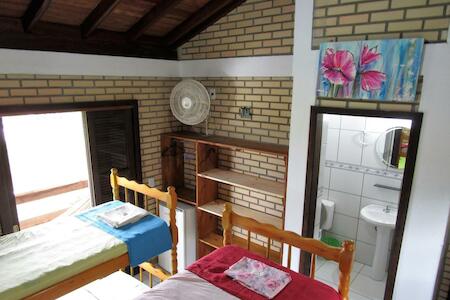 Paraiso Hostel, Praia do Rosa