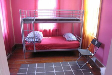 Brighton Beach Guesthouse, New York City Brighton Beach Guesthouse, New York City