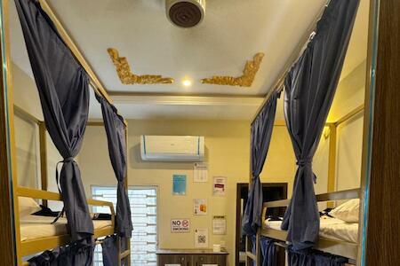 Backpacker's Den, Lahore