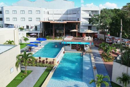 Best for Female Solo Traveler: Dreamer Beach Club, San Andrés