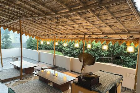 Best Party Hostel: 12 Monks Rishikesh Hostel, Rishikesh Best Party Hostel: 12 Monks Rishikesh Hostel, Rishikesh