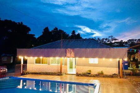 Isabella Hostel & Pool, Alto Boquete