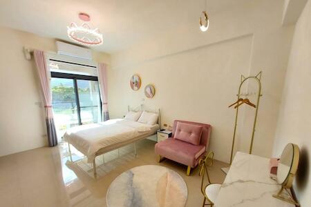 Bliss Inn, Yuli