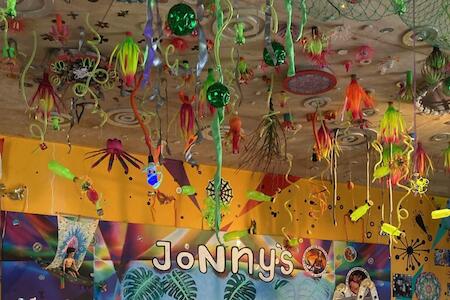 Jonny's Hostel