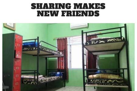 Best for Solo Traveler: Dazhong Backpacker's Hostel, Medan