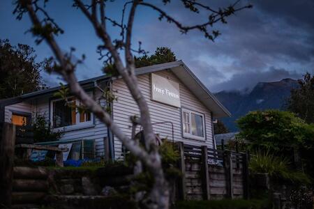 Best for Solo Traveler: Ivorytowers Accommodation, Fox Glacier