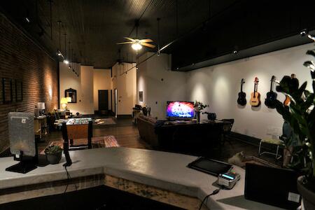 Best for Solo Traveler: Auberge Clarksdale Mississippi Blues Hostel, Mississippi