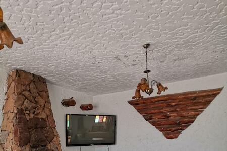 Auberge Les Roches, Al Haouamed