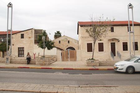 Best Party Hostel: Al Yakhour Hostel, Haifa