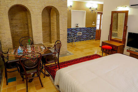 Keryas Traditional Hotel
