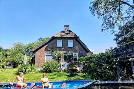 The Black Sheep Hostel, Giethoorn