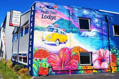 Best for Solo Traveler: Pacific Coast Lodge & Backpackers