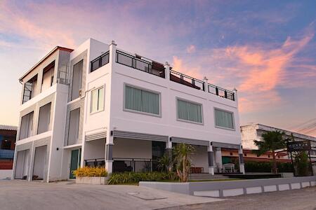 Munruk Hostel (มั่นรัก), Prachuap Khiri Khan