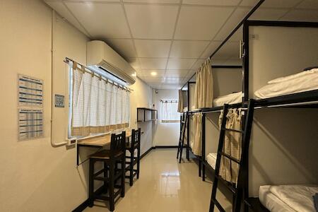 Best Party Hostel: Blue Flow Hostel, Ko Phi Phi