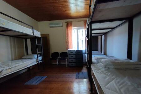 Wooden_room_hostel