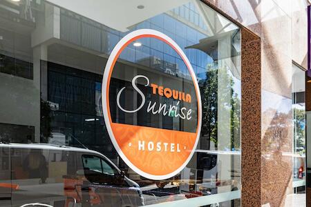 Best for Solo Traveler: Tequila Sunrise Podstel, Brisbane