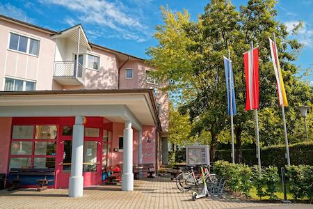Best for Solo Traveler: Jugend- Und Familiengästehaus, Klagenfurt