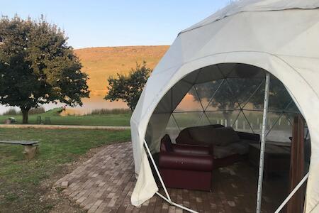 Dullstroom On The Dam Backpackers