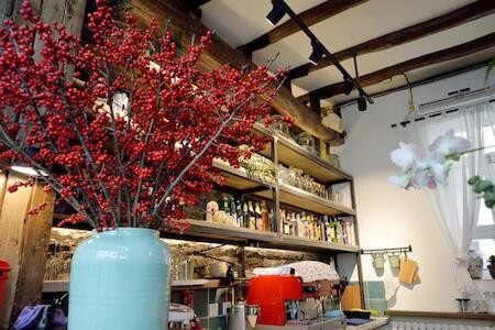 Best for Female Solo Traveler: Peking Station Hostel, Beijing