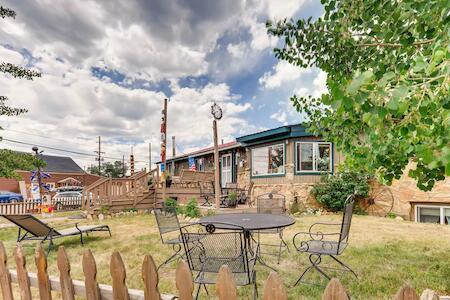 Best for Solo Traveler: Inn The Clouds Hostel & Inn, Leadville