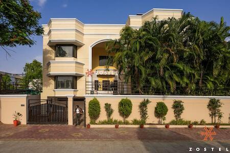 Mejor para Viajero Solo: Zostel Indore, Indore