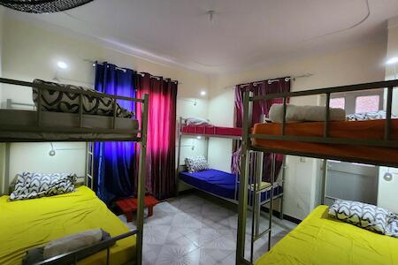Meeting Point Hostel - Praia Diplomatic Center, Praia