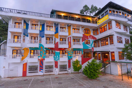 Monkey Tribe, Munnar