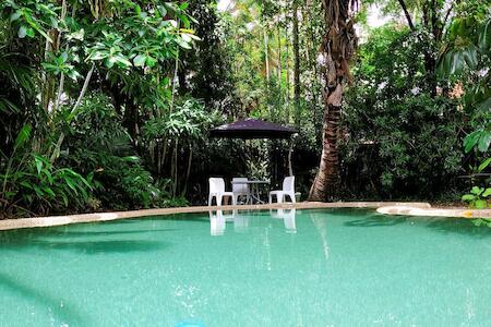 Travellers Paradise, Cairns