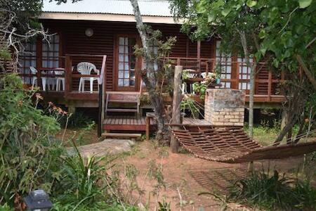Woodlands Cottages & Backpackers