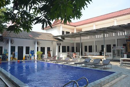 Best Party Hostel: Apatuxay Vientiane Hotel & Apartment, Vientiane