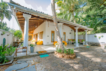 Best for Solo Traveler: Sixth Sense Hostel, Galle