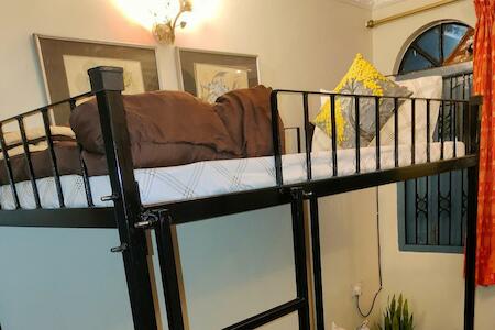 Best for Solo Traveler: Shared Bed Hostel, Patna