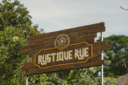 Rustique Rue