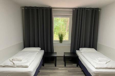 Fitters' accommodation near Dresden - comfortable beds, only men, free WLAN & pa, Radeberg