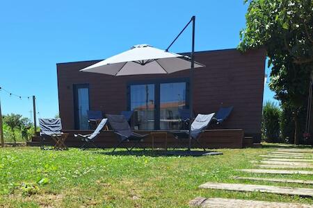 Best for Solo Traveler: Trendy Villas - Albergue Peregrinos, Vila Chã