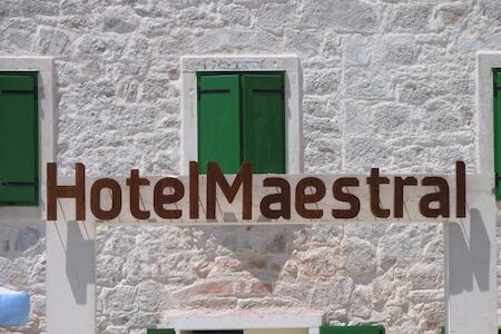Hotel Maestral