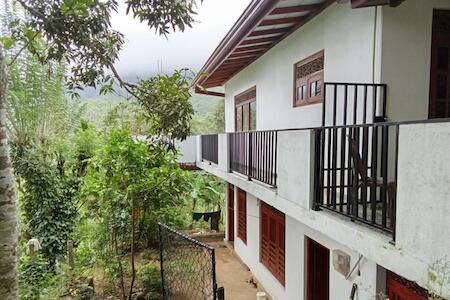 Omashi Sinharaja Holiday Resort, Rakwana