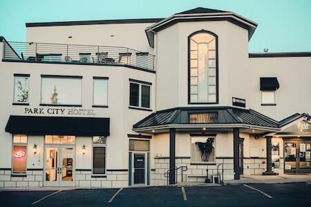Best for Solo Traveler: Park City Hostel, Park City