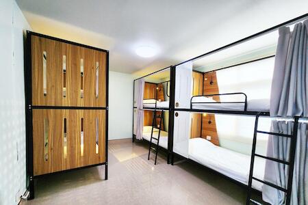 55 Hostel, Ban Tambon Bang Khae
