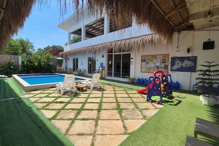 Best for Solo Traveler: Camotes Backpackers Hostel, Mactan Best for Solo Traveler: Camotes Backpackers Hostel, Mactan