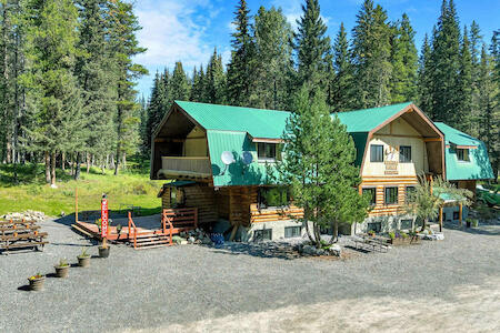 Mejor para Viajero Solo: Nordegg Shunda Creek Hostel, Nordegg