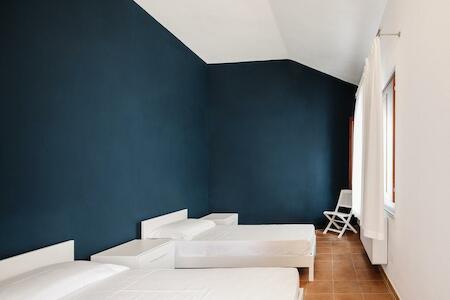 Best for Solo Traveler: Ostello Henry, Buggerru