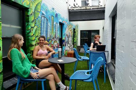 Ritz Backpackers, Melbourne