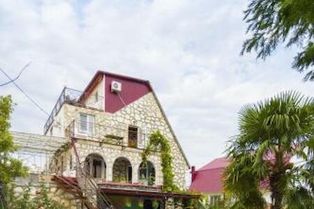 Olymp Hostel, Adler