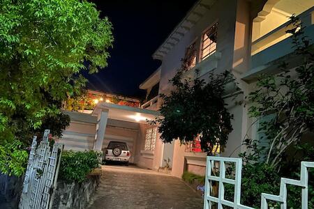 Best for Solo Traveler: Hostal Cumbres del Volcan Flor Blanca, San Salvador