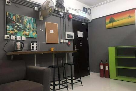 Best Party Hostel: Hi Backpackers (Hong Kong Hostel Group), Hong Kong
