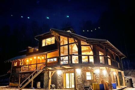 The Arete Hostel & Suites, Summersville