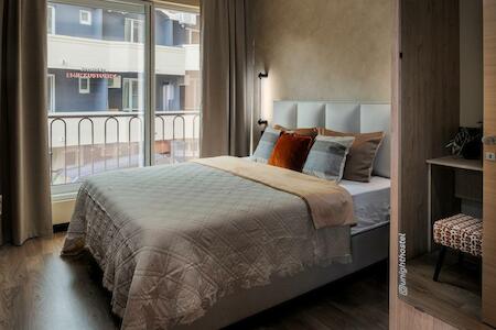 U-night Hostel, Becici